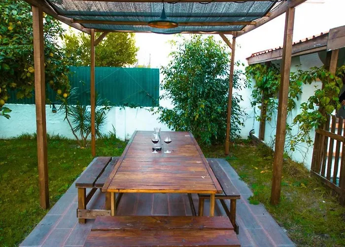 Poolemonhouse Apartman *