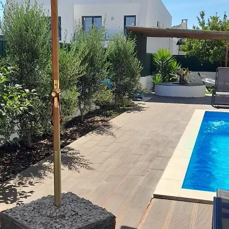 Poolemonhouse *
