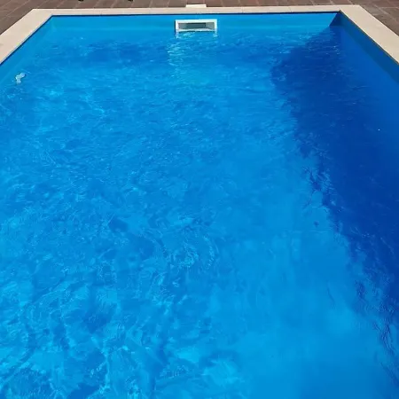 Poolemonhouse Fernao Ferro