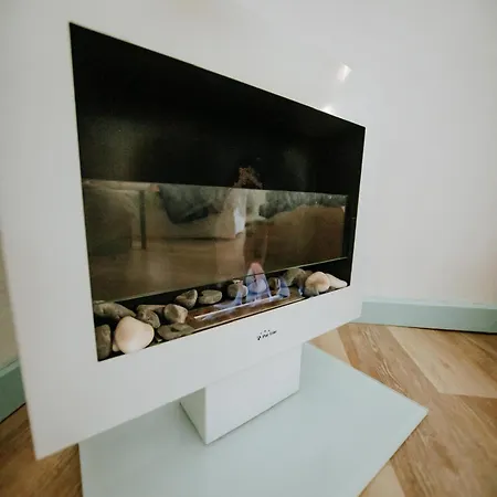 Poolemonhouse Apartman