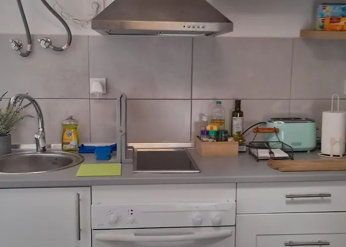 Apartment Poolemonhouse *