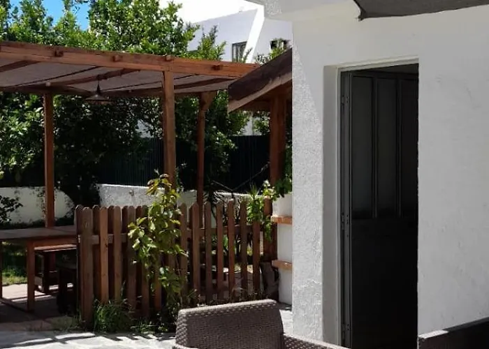 Poolemonhouse Apartment