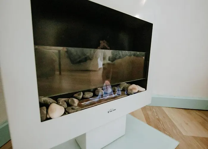 Poolemonhouse Apartment