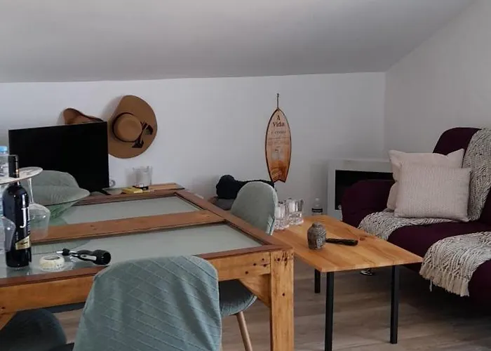 Apartment Poolemonhouse *